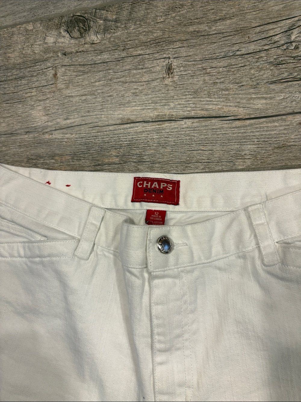 *** Chaps women’s white Bermuda shorts size 12 - Picture 2 of 4